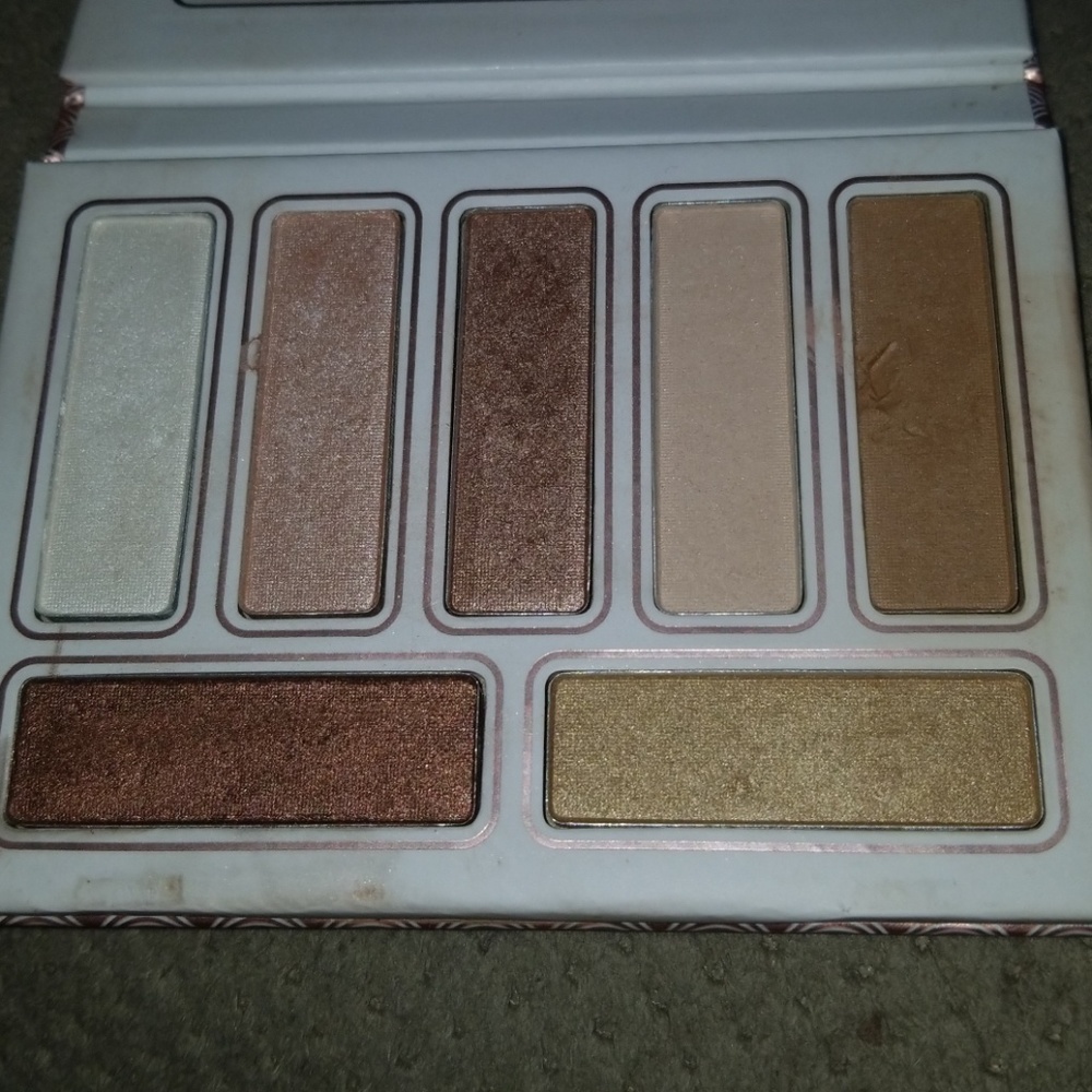 Lorac Black Tie Attire Pallete